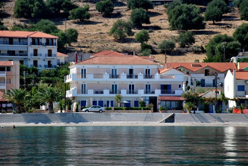 Kalypso Hotel Poros  Exterior photo